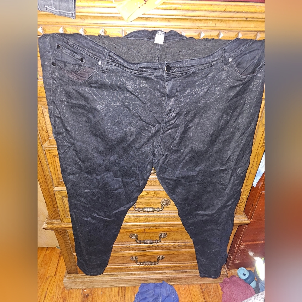 Nightmare before christmas print black jeans size 28 torrid